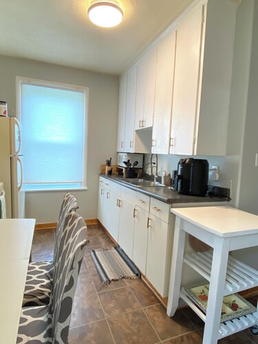 Scenic 2-Bedroom+Waterfront Home+FreeParking