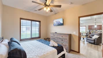 2 bedrooms, desk, iron/ironing board, travel cot