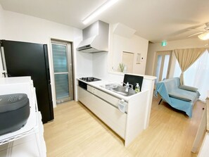 Fridge, microwave, stovetop, electric kettle