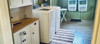The Candee Shack: 1bd/1ba house in Glasgow with optional heated garage