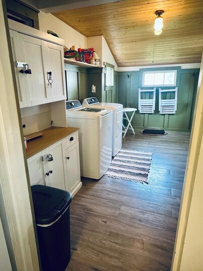 The Candee Shack: 1bd/1ba house in Glasgow with optional heated garage