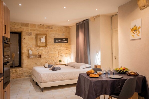 Iron/ironing board, internet