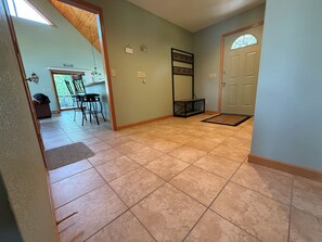 Interior - Free Boats - 3 Lakes - Steps to Water - Vacation Ready - Modern Lake Life (Aitkin)