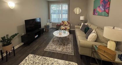 Chic 1-bedroom corporate apartment in lovely Plano with fitness room, AC