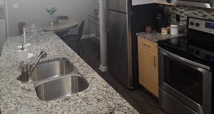 Chic 1-bedroom corporate apartment in lovely Plano with fitness room, AC