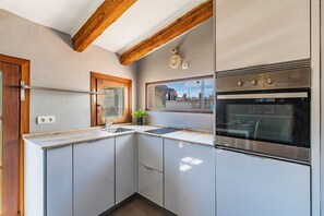 Fridge, microwave, oven, stovetop - In the heart of Palma by Mallorca Infinity (Palma De Mallorca)