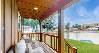 Lakefront home with kayaks and paddle boat, full kitchen and private BBQ