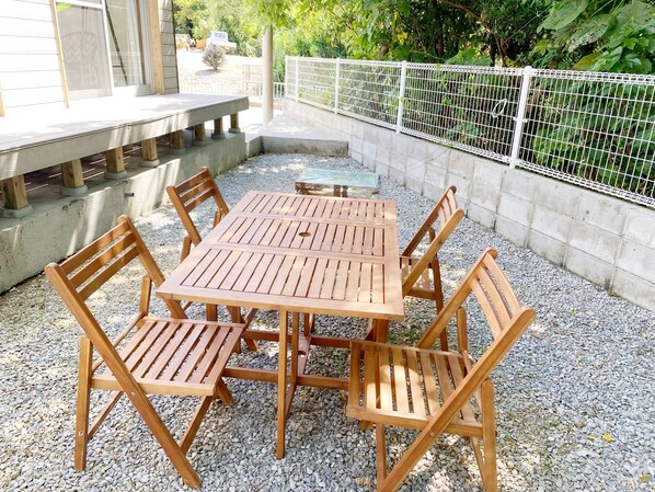 Outdoor dining