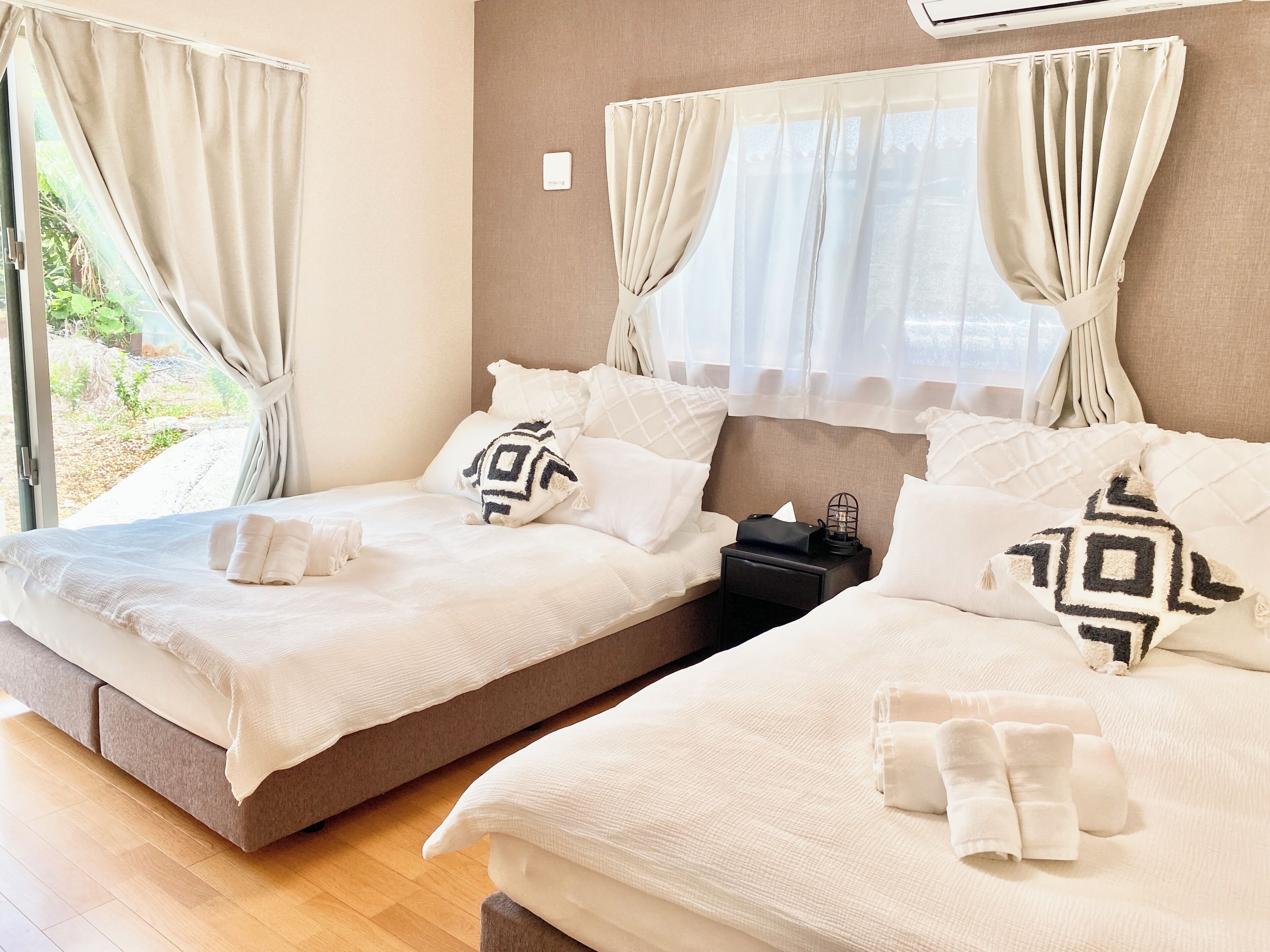 2 bedrooms, iron/ironing board, travel cot, free WiFi