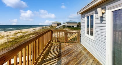 Gorgeous private home with gulf views, dog-friendly & community pool