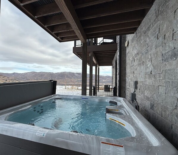 Baignoire à remous extérieure