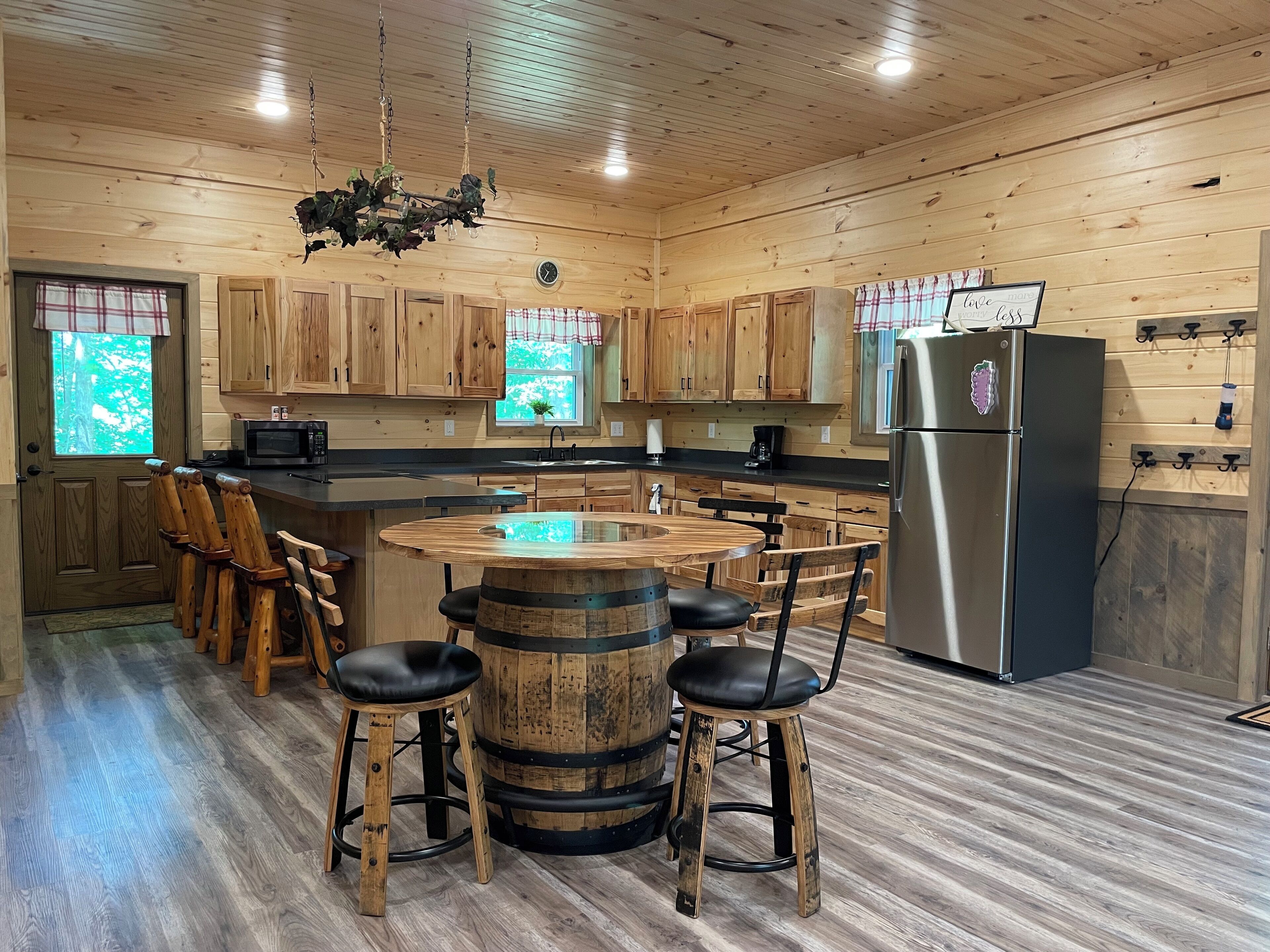 雪櫃、微波爐、焗爐、爐具