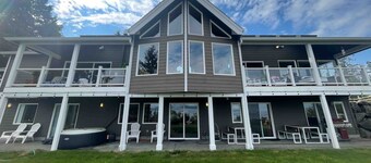 Luxurious water view home surrounded by wildlife and breath taking views