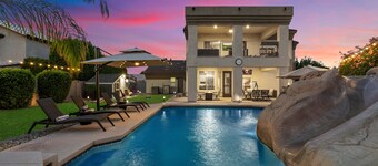 Northstar Zen Luxe Retreat- Sleeps 16 - Pool - Rock Waterslide - Spa - Game Room