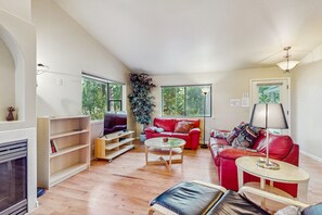 TV, fireplace, DVD player