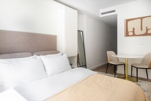 Strygejern/strygebræt, Wi-Fi, sengetøj