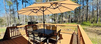 Home away from Home                    Spacious 5-bedroom house in Douglasville