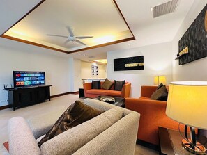 Nhà Tiêu chuẩn, 2 phòng ngủ, quang cảnh sân vườn | Khu phòng khách