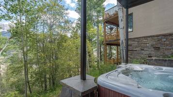 Bain à remous extérieur