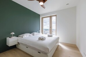 2 bedrooms, WiFi - Bright and Comfortable Stay in Oostende (Oostende)