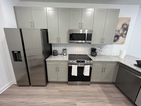 Microwave, oven, stovetop, dishwasher