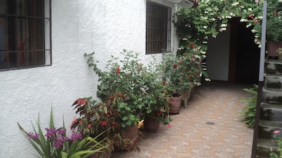 Enchanting bed & breakfast with AC in Cojutepeque