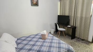 1 bedroom, iron/ironing board, free WiFi, bed sheets