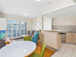 Interior - The Pool Resort Kingscliff - One Bed Pool View (2304) - Holiday Management Co. (Tweed)