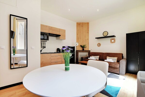 Apartment | Living area