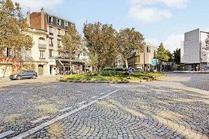 Apartment | Parking | Free self parking