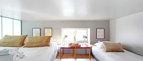 Apartment | 2 bedrooms, laptop workspace, iron/ironing board, bed sheets