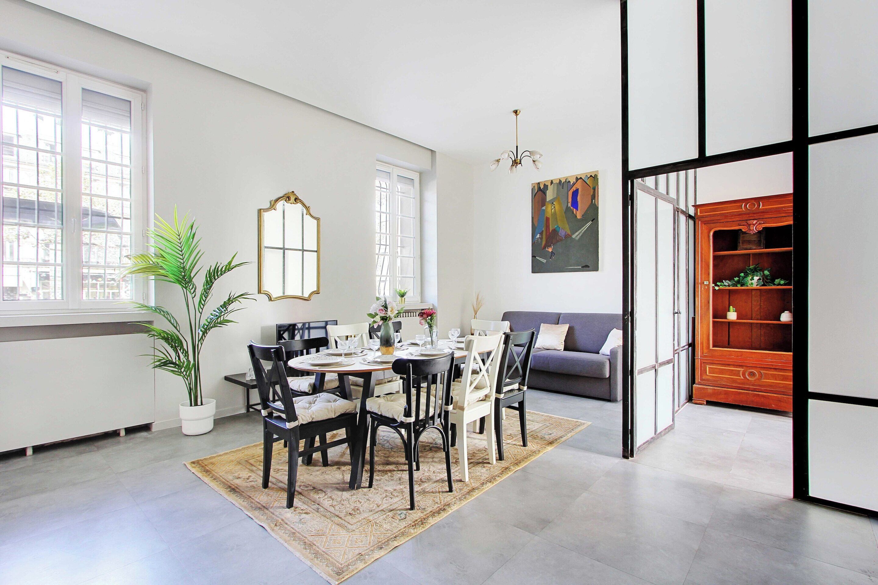 Apartment | Dining