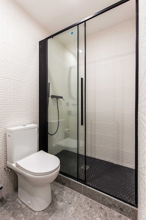 Apartment | Bathroom - Cosy Studio - 2P - Exhibitions Park (Paris)