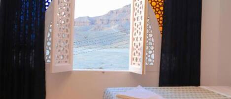 1 bedroom, iron/ironing board, Internet, bed sheets