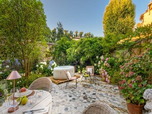 House | Spa treatment