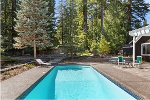 Pool - 4+bd/3ba Redwood Retreat w/pool (Sebastopol)