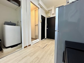 Basic Triple Room | Laundry
