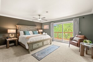 5 bedrooms, desk, iron/ironing board, free WiFi