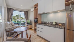 Ảnh chưa phân loại, 3 trong số 11 ảnh, nút