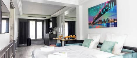 Apartment | 1 bedroom, laptop workspace, iron/ironing board, bed sheets