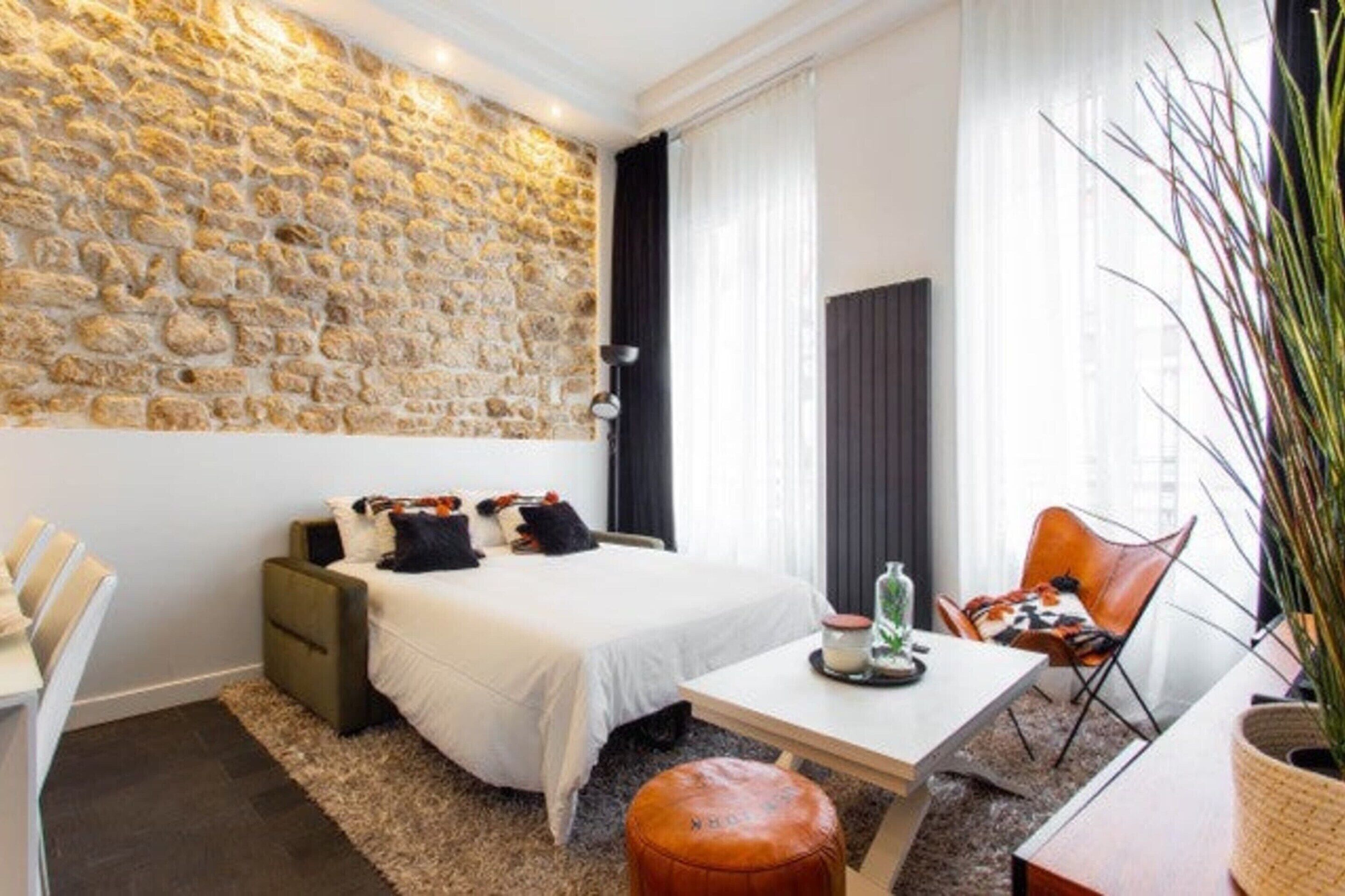 شقة | 2 عدّة غرف نوم ومساحة عمل للكمبيوتر المحمول ومكواة/لوح كي وملاءات أسرّة