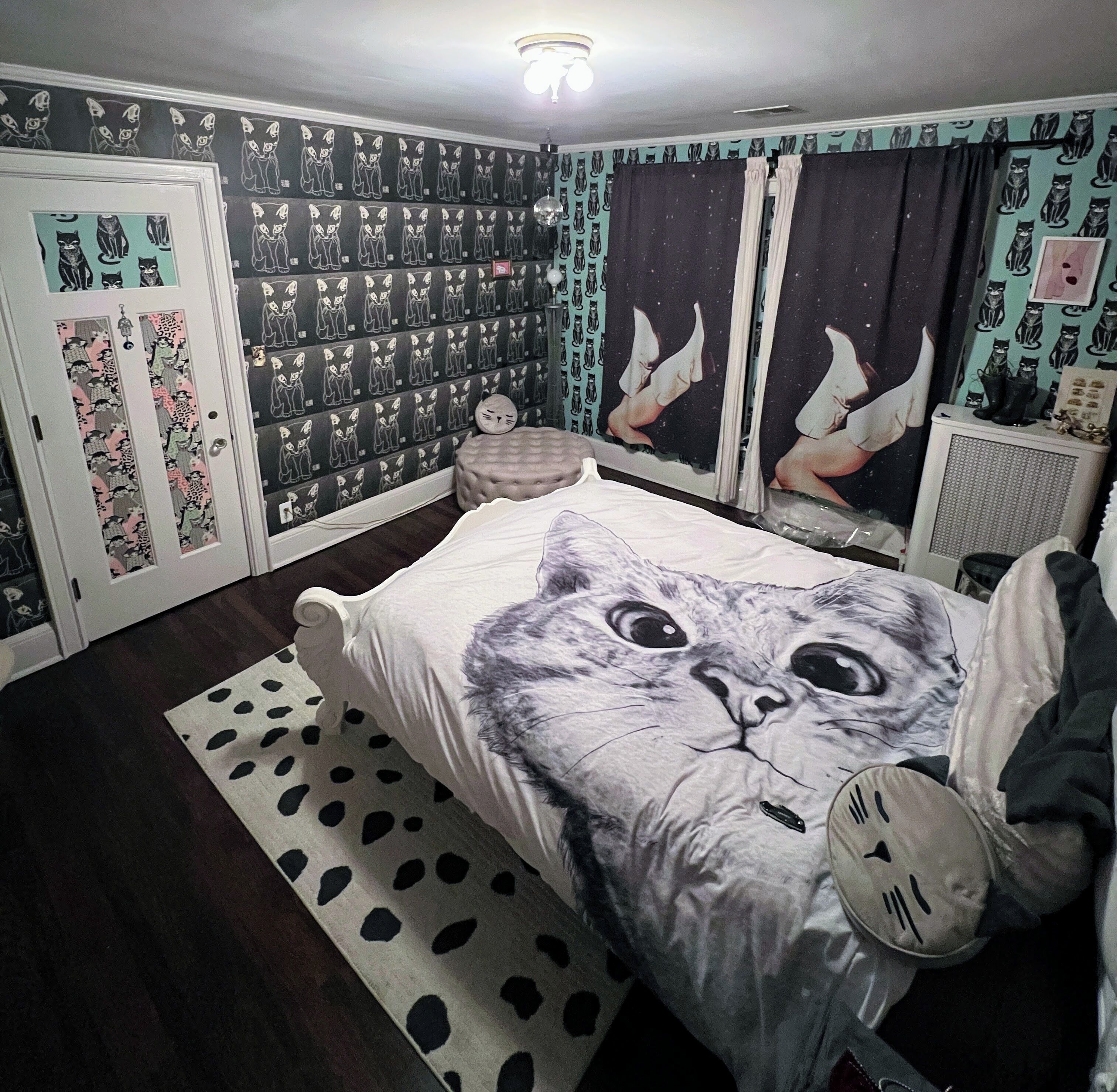 10 habitaciones, tabla de planchar con plancha, wifi y ropa de cama 
