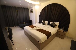 Deluxe Room | Free WiFi - Hotel R Raghavam (Ayodhya)