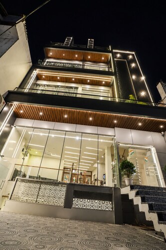 Hotel R Raghavam