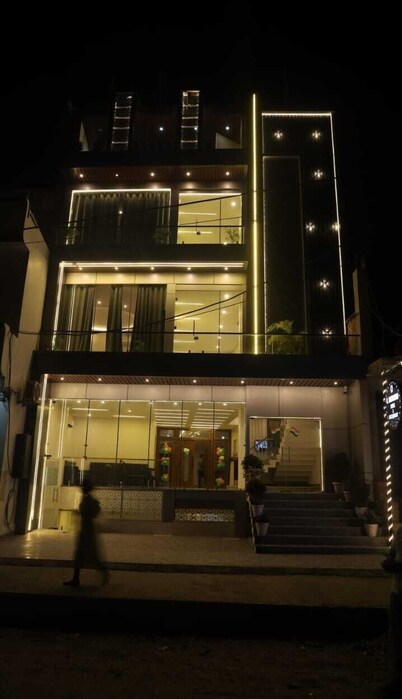 Hotel R Raghavam