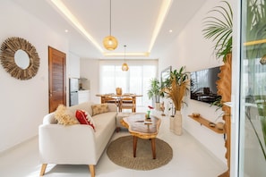 Superior Townhome, Pool View | Living area | Smart TV