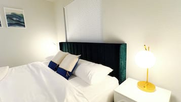 2 habitaciones, tabla de planchar con plancha, wifi y ropa de cama