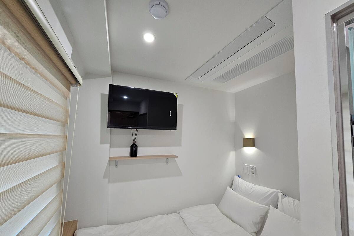 Economy Double Room | Free WiFi