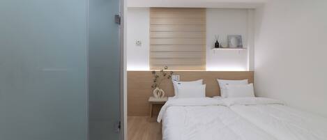 Standard Twin Room | Free WiFi