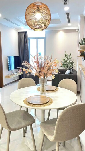 Luxury Apartment, Balcony, Courtyard View | Blackout drapes, iron/ironing board, free WiFi - LandMark 6 (Quan Binh Thanh)